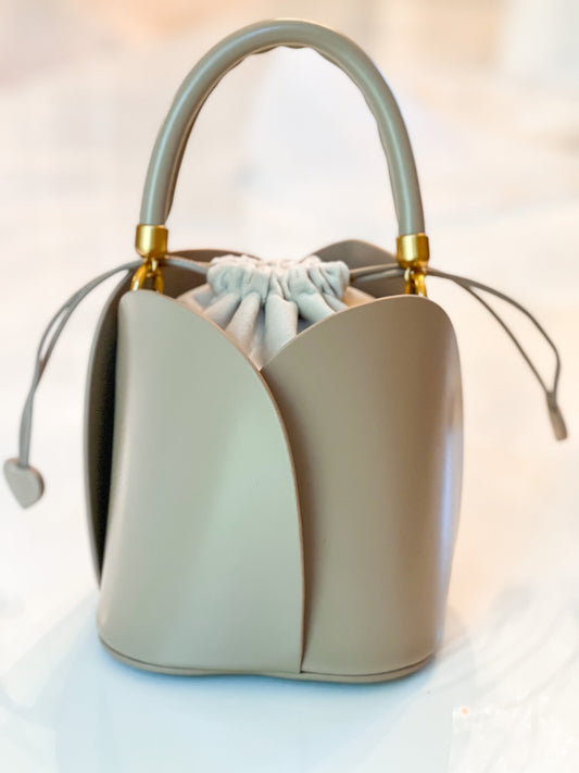 Anne |  Bucket Bag de Couro - Floral